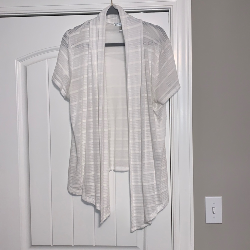 Dress Barn White Short Sleeve Cardigan